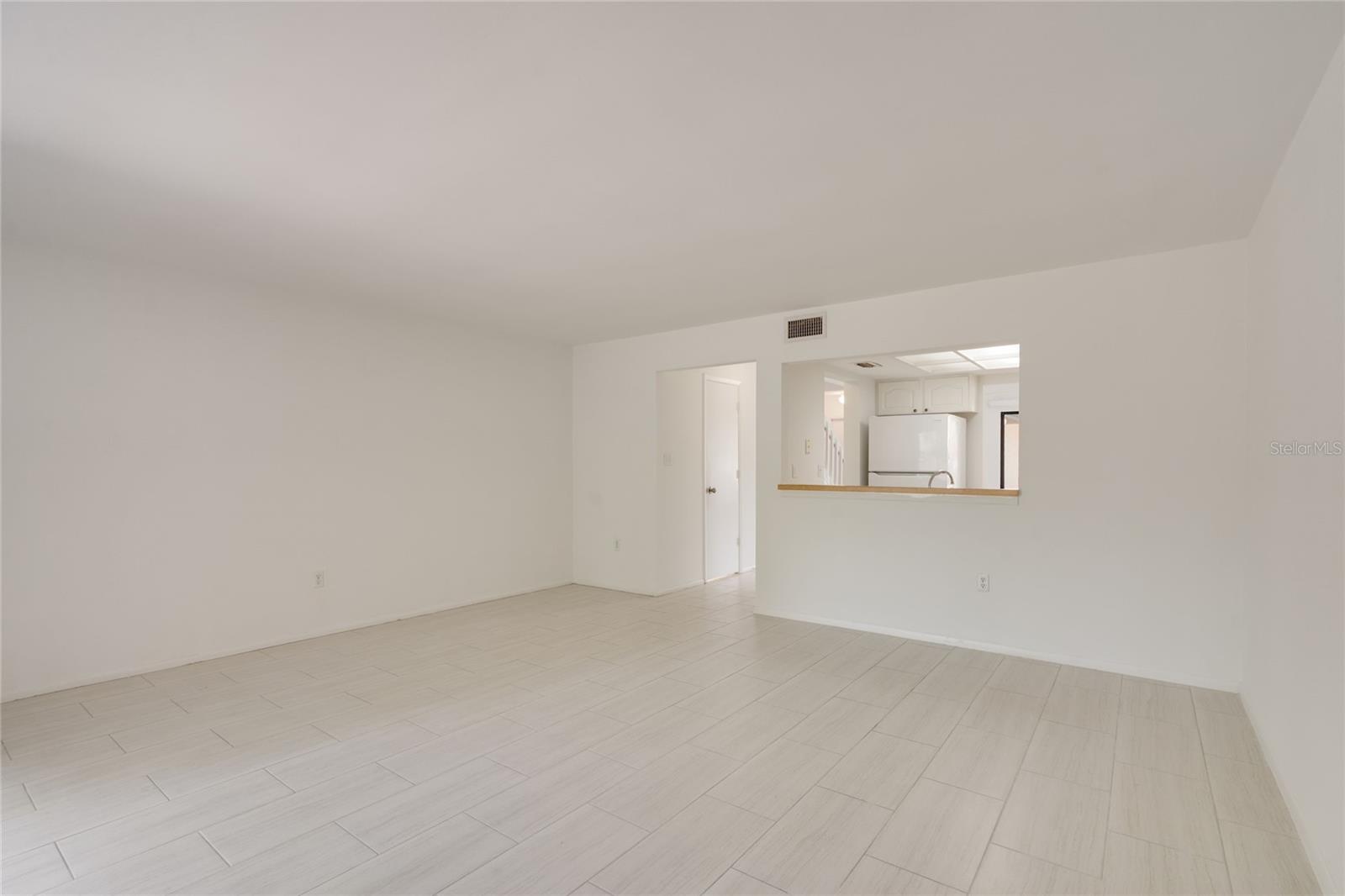 926 SUNRIDGE DR #F1, SARASOTA, FL, 34234
