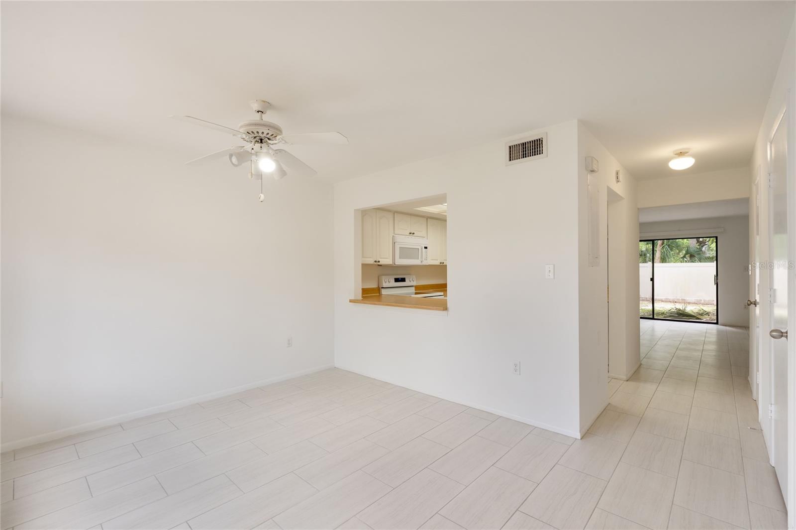 926 SUNRIDGE DR #F1, SARASOTA, FL, 34234