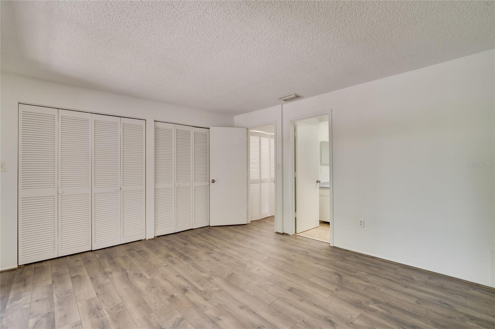 926 SUNRIDGE DR #F1, SARASOTA, FL, 34234