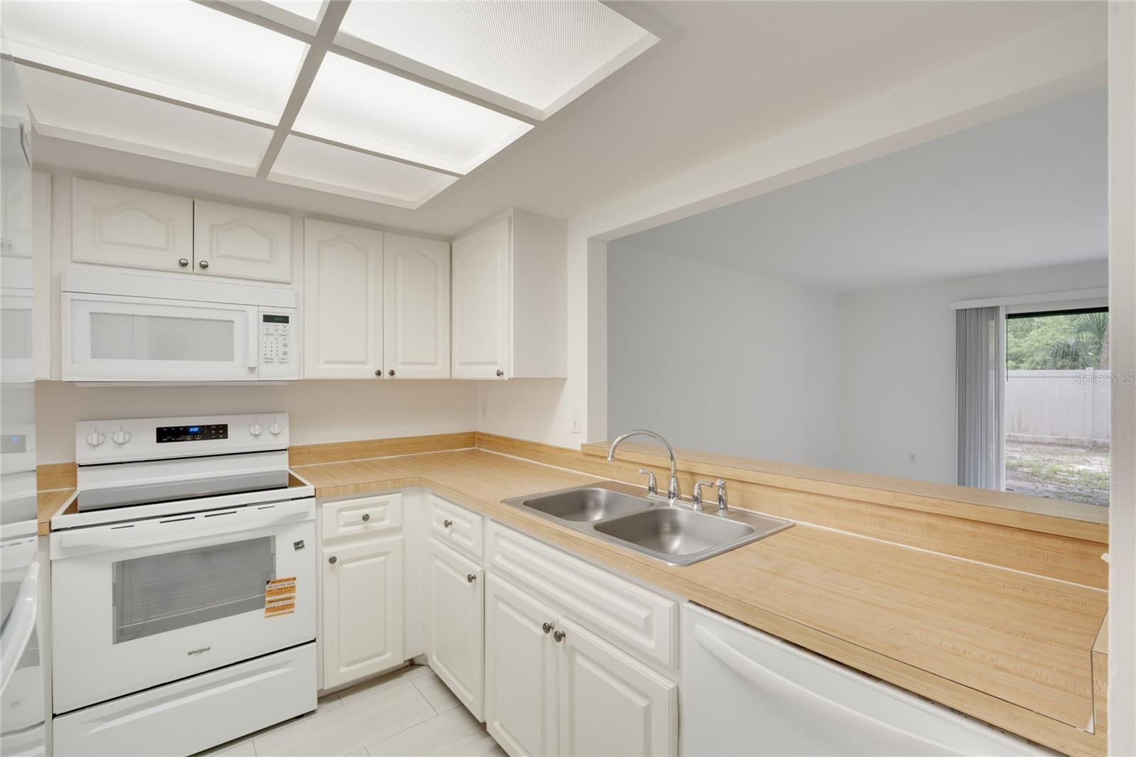 926 SUNRIDGE DR #F1, SARASOTA, FL, 34234