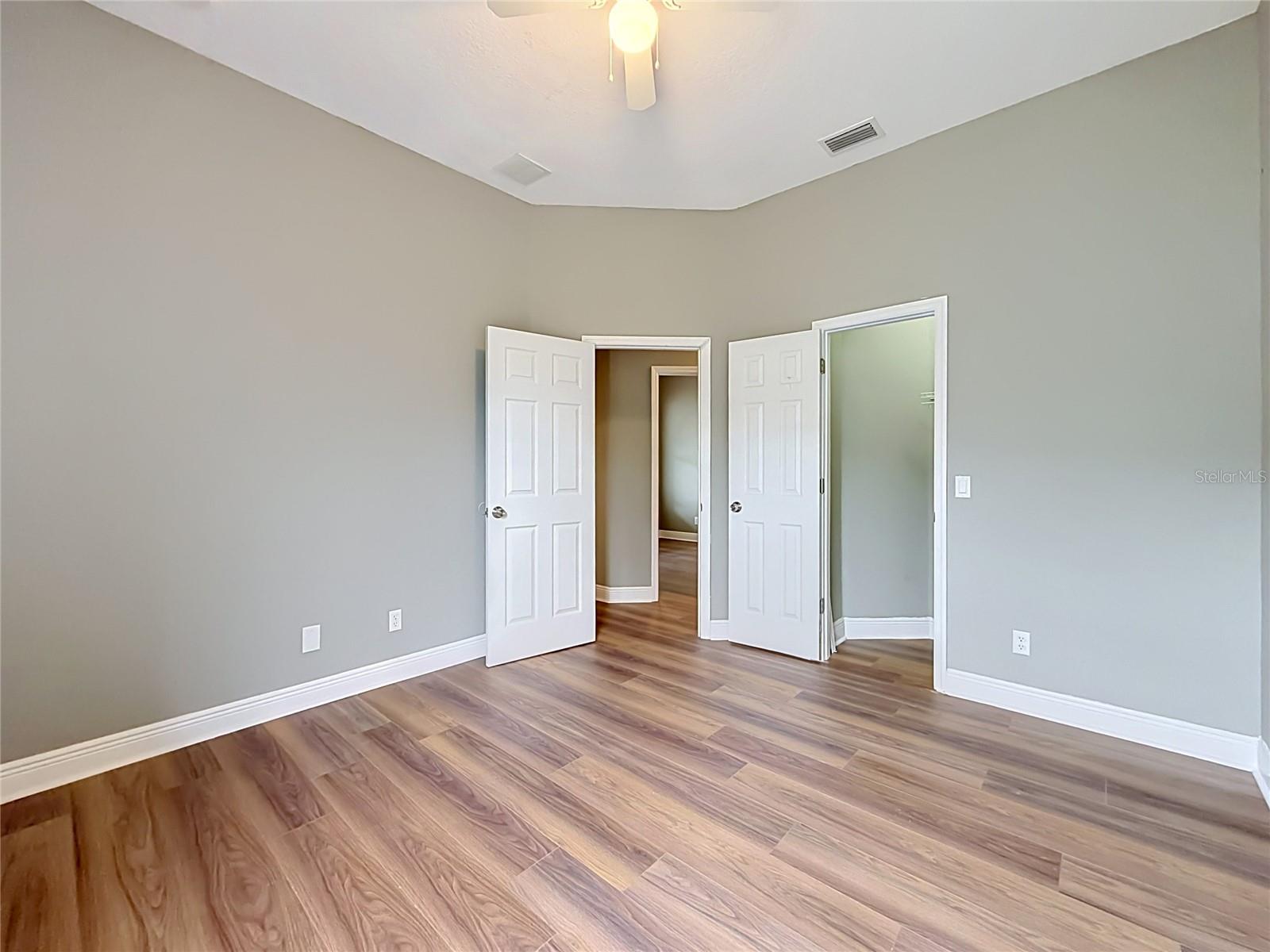 28549 SHIRLEY SHORES RD, TAVARES, FL, 32778