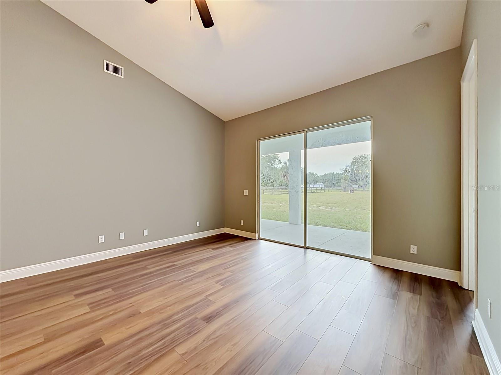 28549 SHIRLEY SHORES RD, TAVARES, FL, 32778