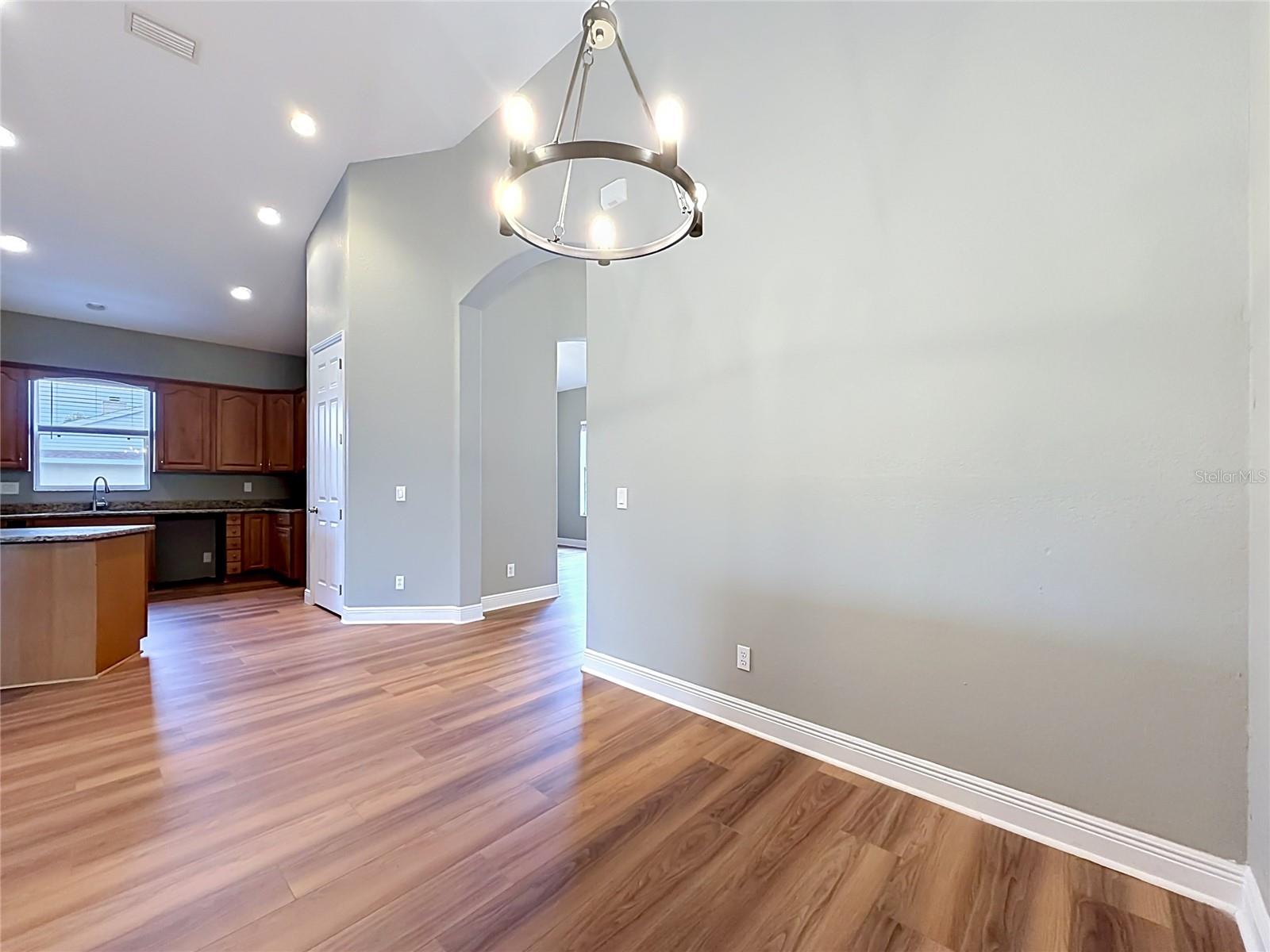 28549 SHIRLEY SHORES RD, TAVARES, FL, 32778