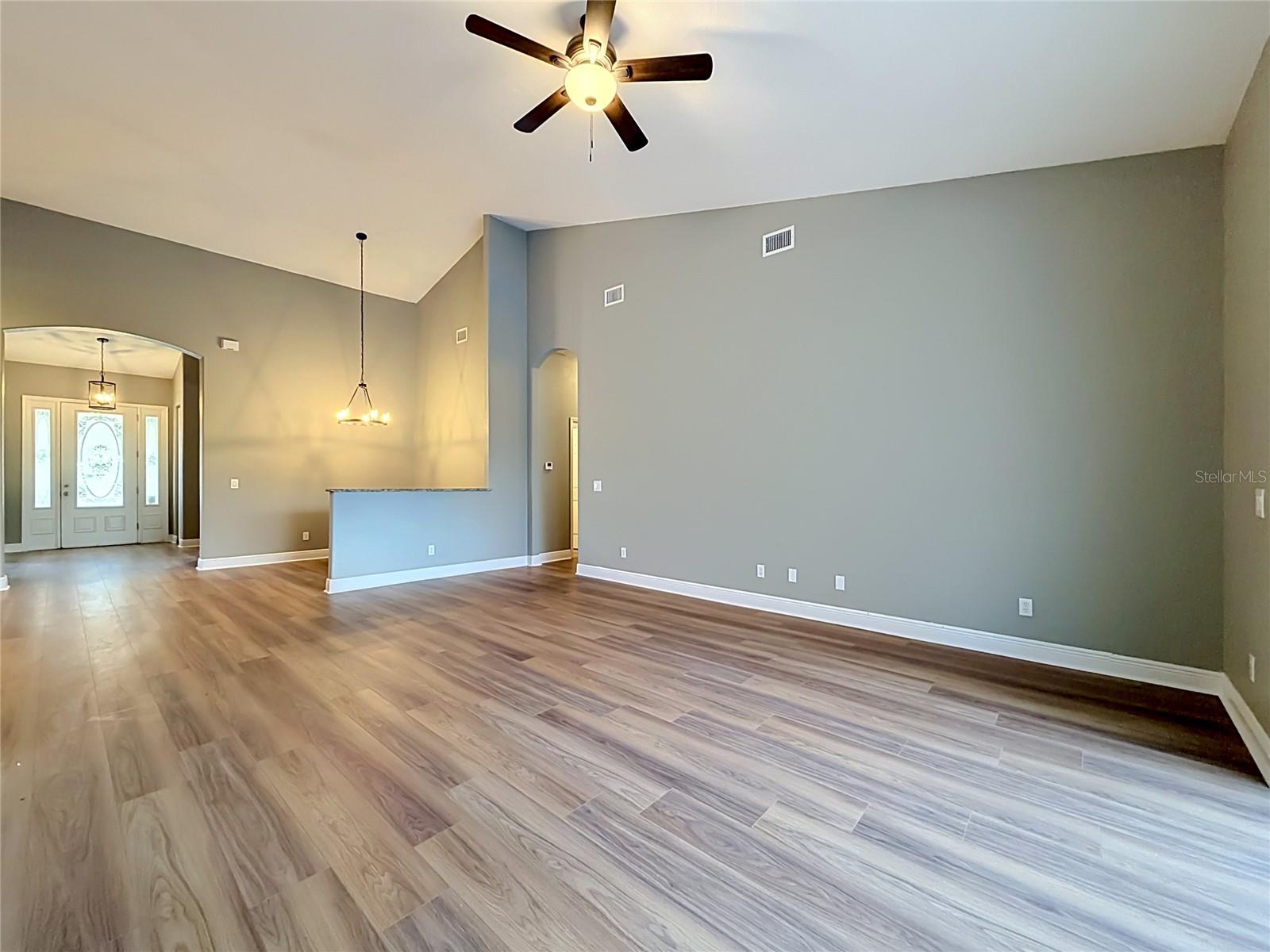 28549 SHIRLEY SHORES RD, TAVARES, FL, 32778