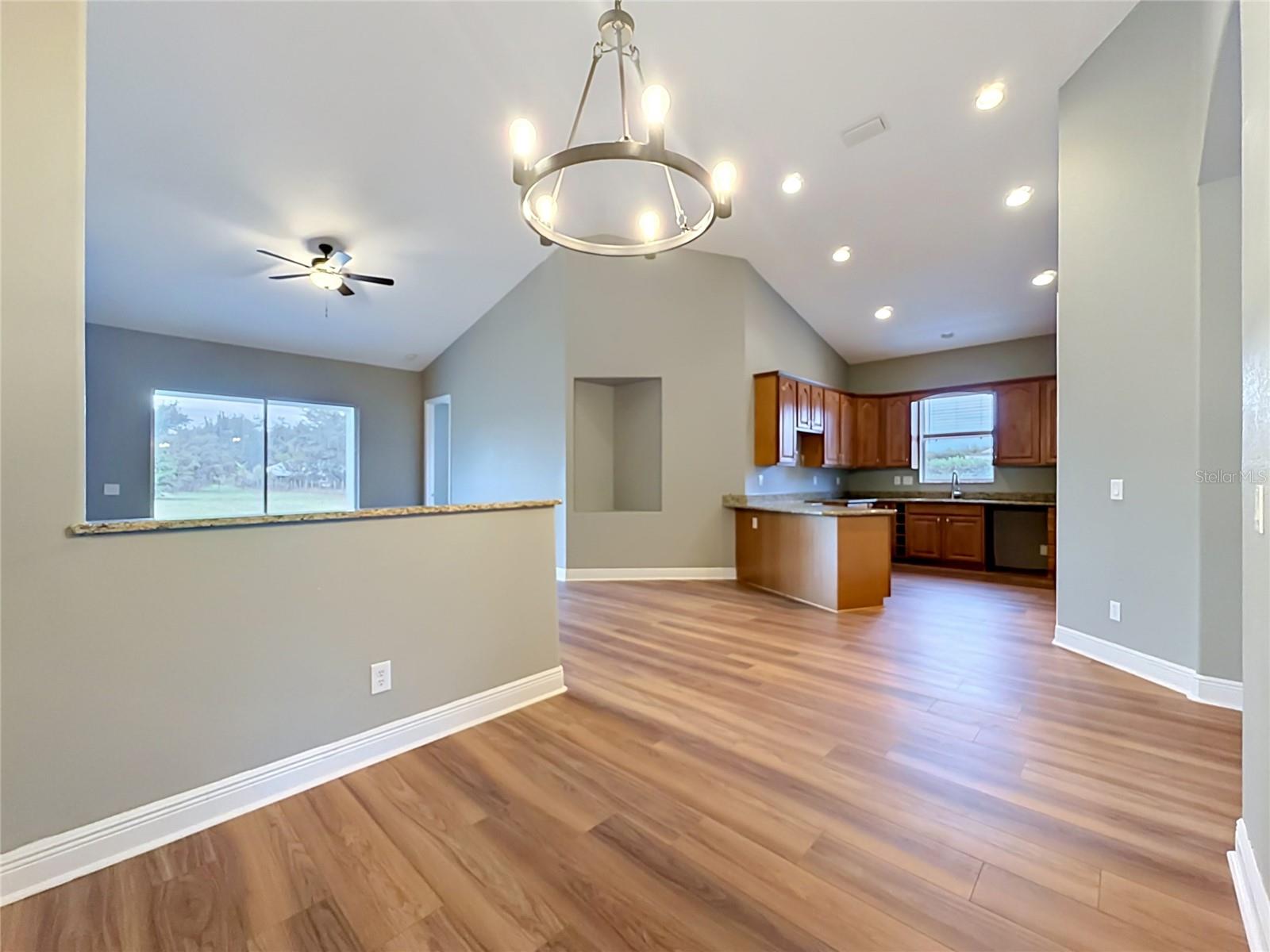 28549 SHIRLEY SHORES RD, TAVARES, FL, 32778