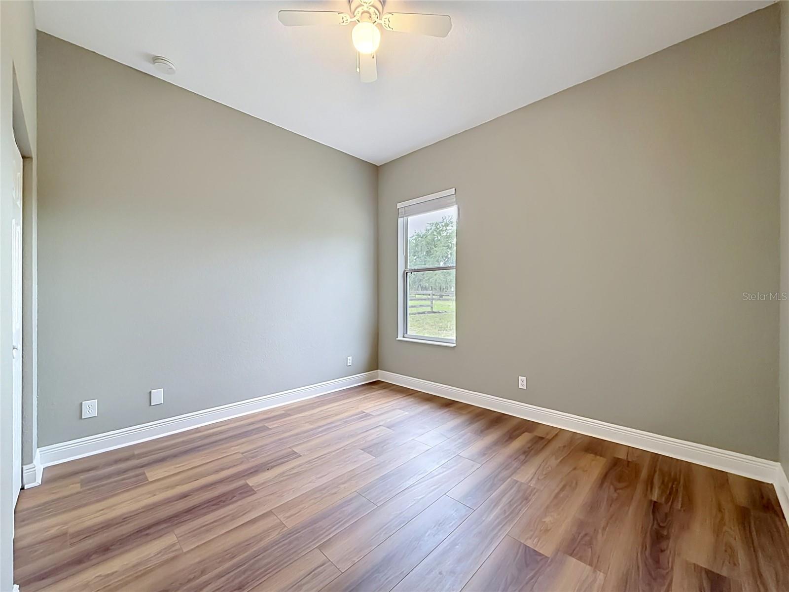 28549 SHIRLEY SHORES RD, TAVARES, FL, 32778