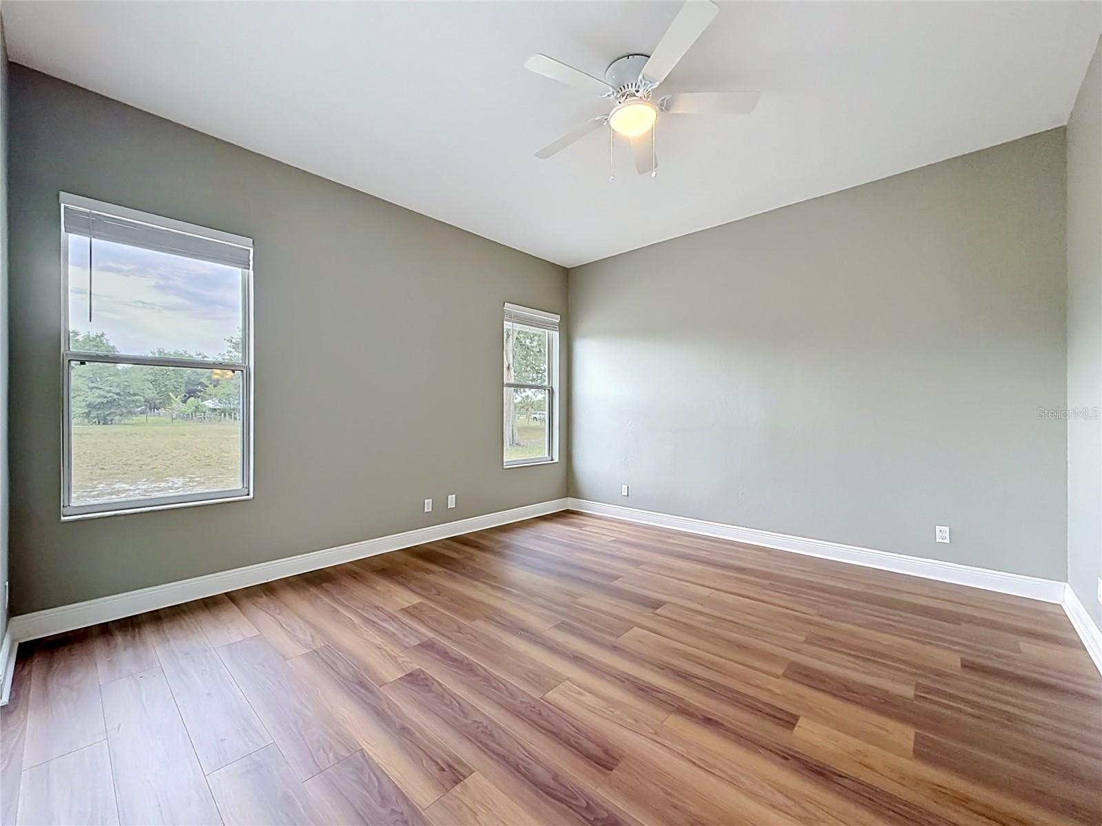 28549 SHIRLEY SHORES RD, TAVARES, FL, 32778