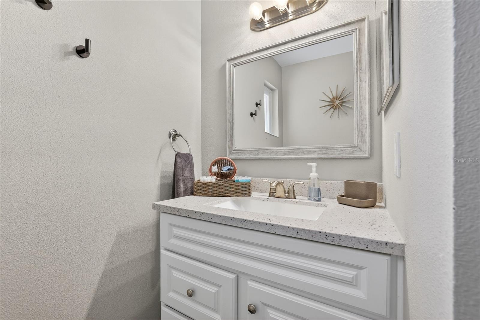 1356 NOELL BLVD, PALM HARBOR, FL, 34683