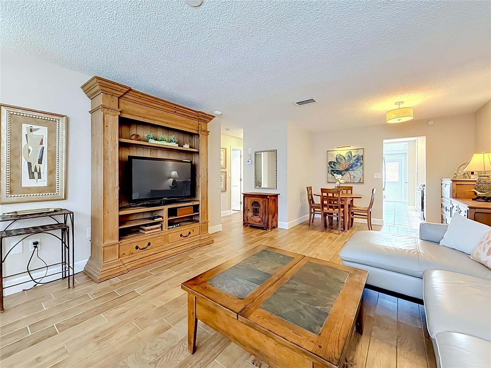 5925 SHORE BLVD S #107, GULFPORT, FL, 33707