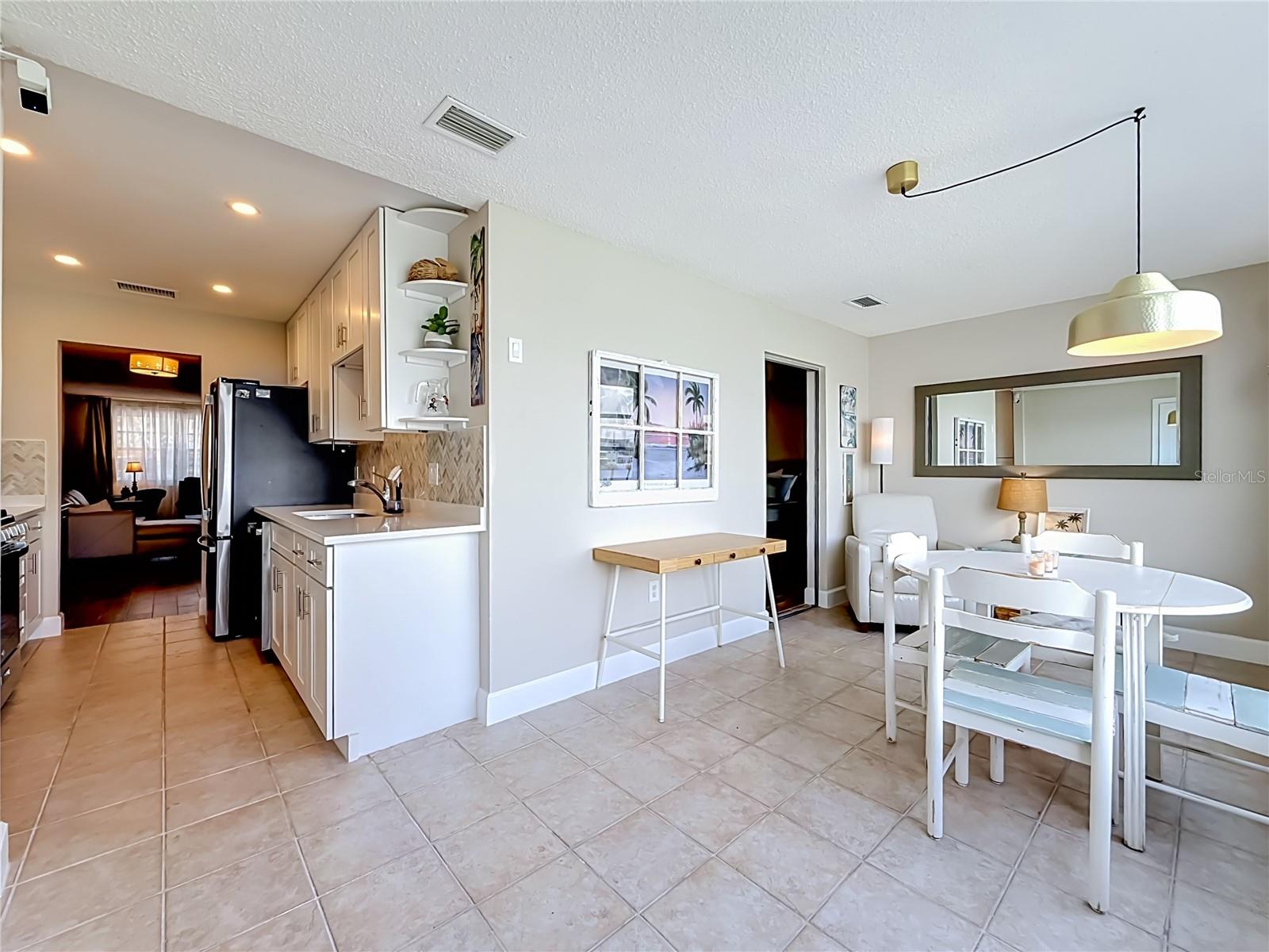 5925 SHORE BLVD S #107, GULFPORT, FL, 33707