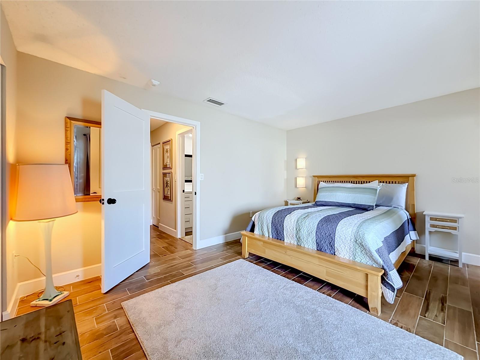 5925 SHORE BLVD S #107, GULFPORT, FL, 33707