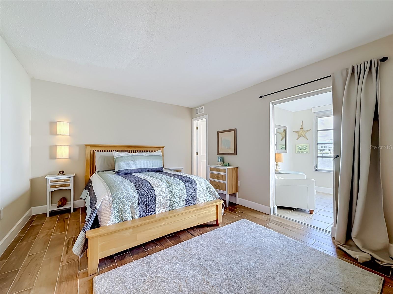 5925 SHORE BLVD S #107, GULFPORT, FL, 33707