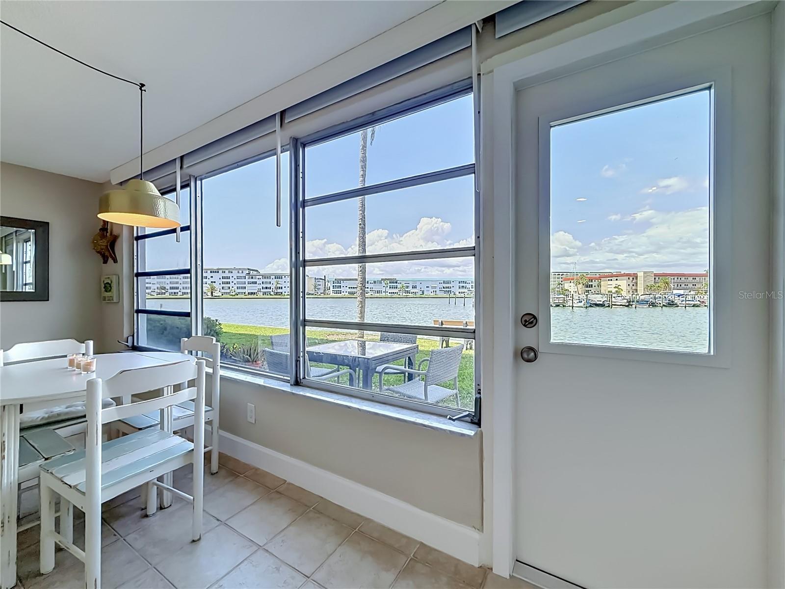 5925 SHORE BLVD S #107, GULFPORT, FL, 33707