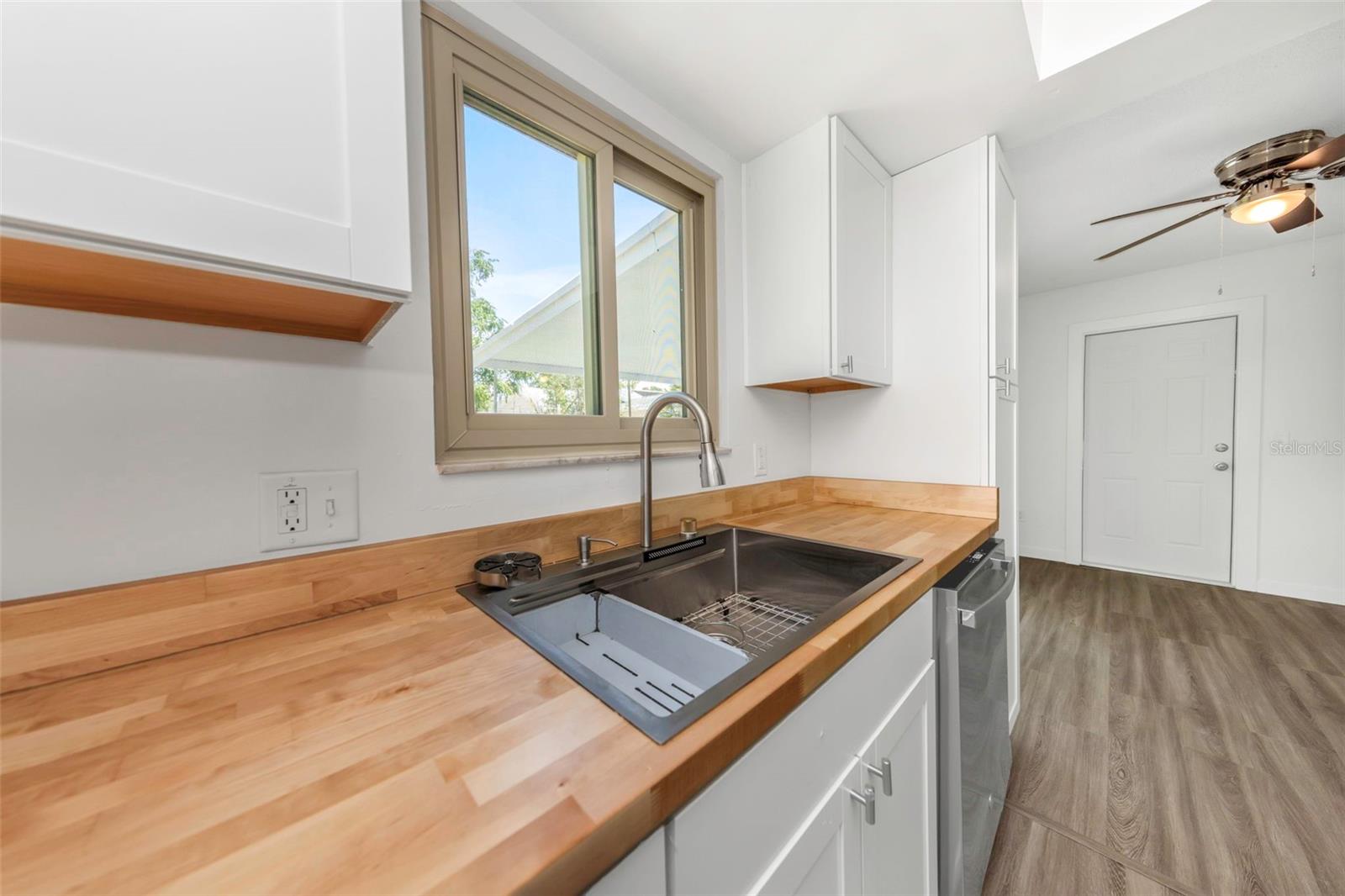 1414 CASTLEWORKS LN, TARPON SPRINGS, FL, 34689