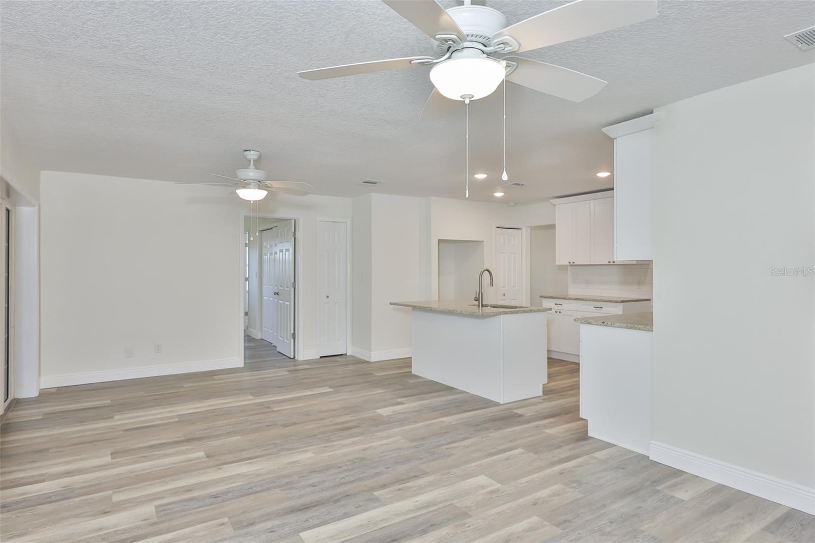 8410 LAVA PL, TAMPA, FL, 33615