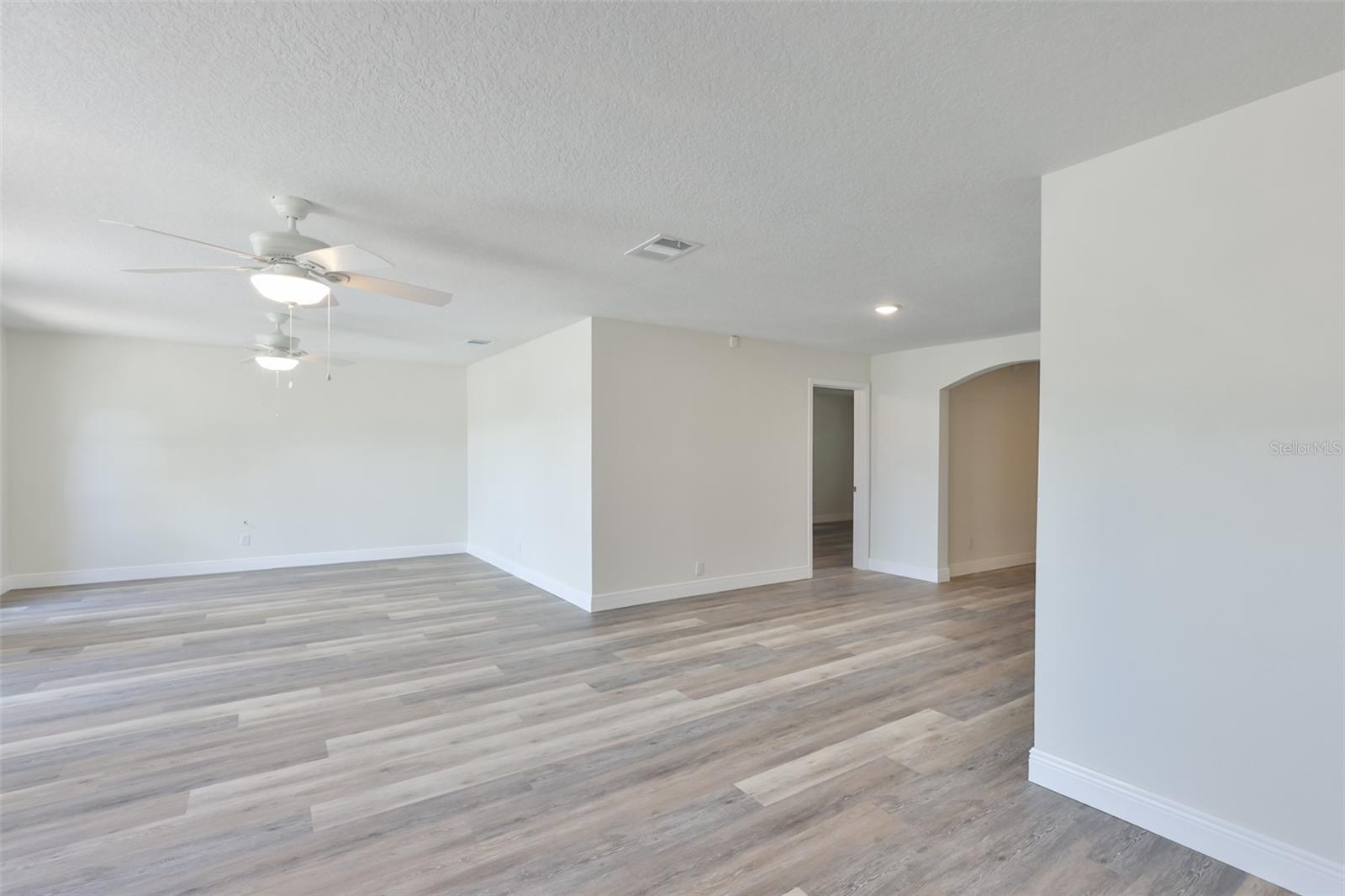 8410 LAVA PL, TAMPA, FL, 33615