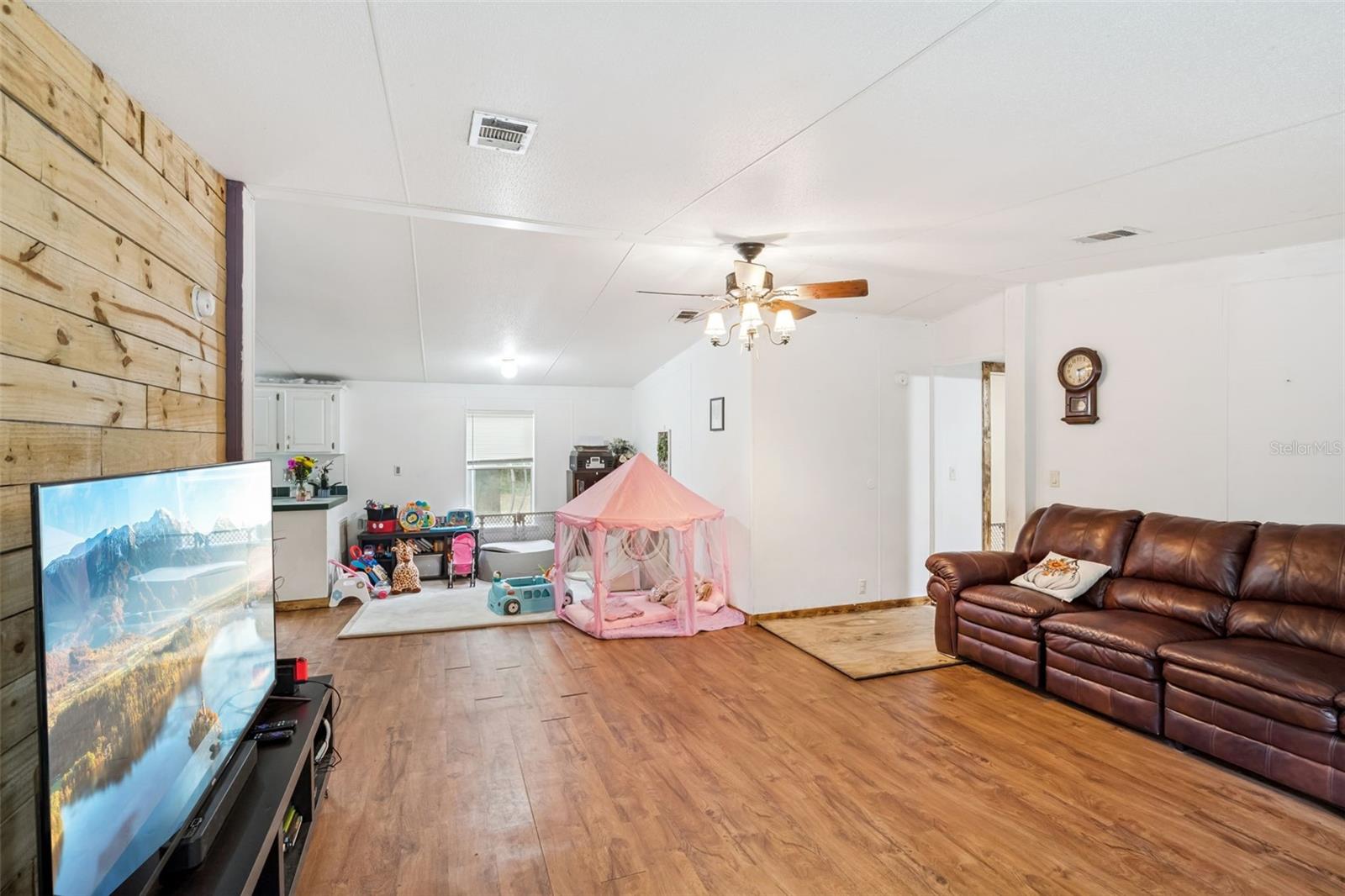 28100 SE 171ST ST, UMATILLA, FL, 32784