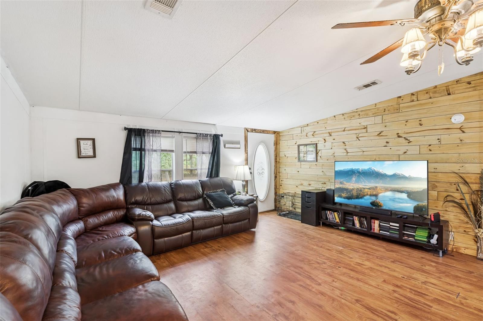 28100 SE 171ST ST, UMATILLA, FL, 32784