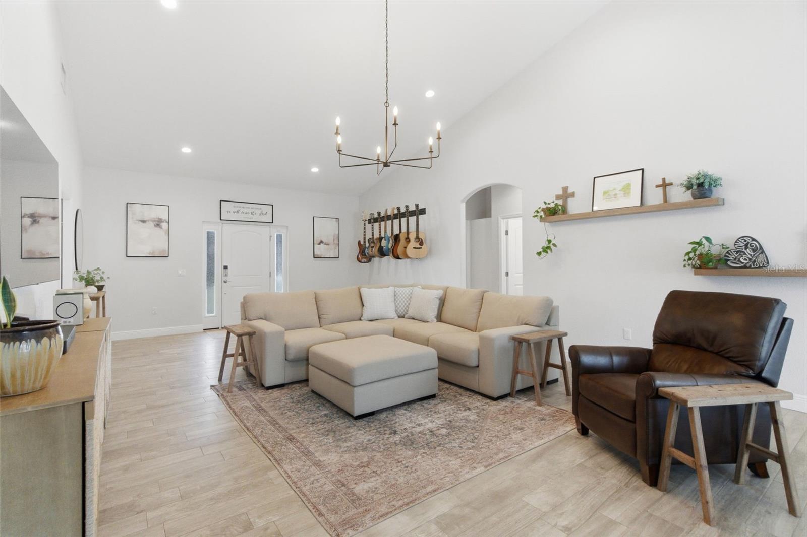 1016 GULF RD, TARPON SPRINGS, FL, 34689