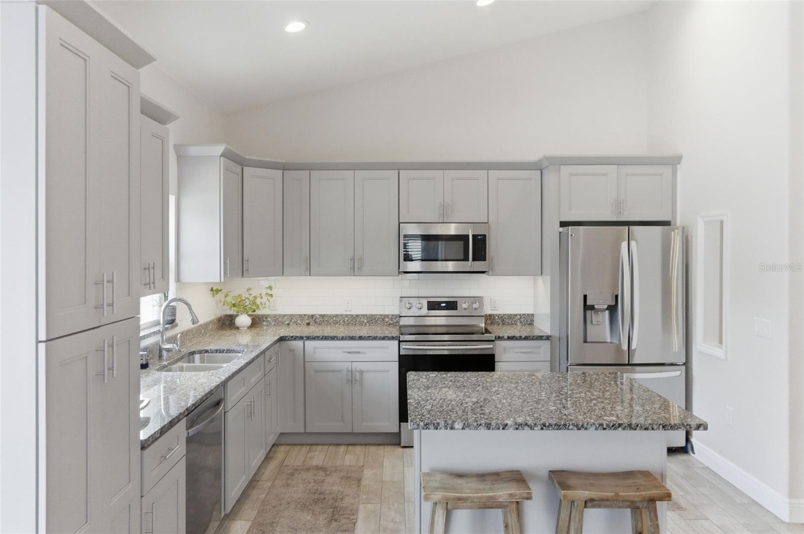 1016 GULF RD, TARPON SPRINGS, FL, 34689