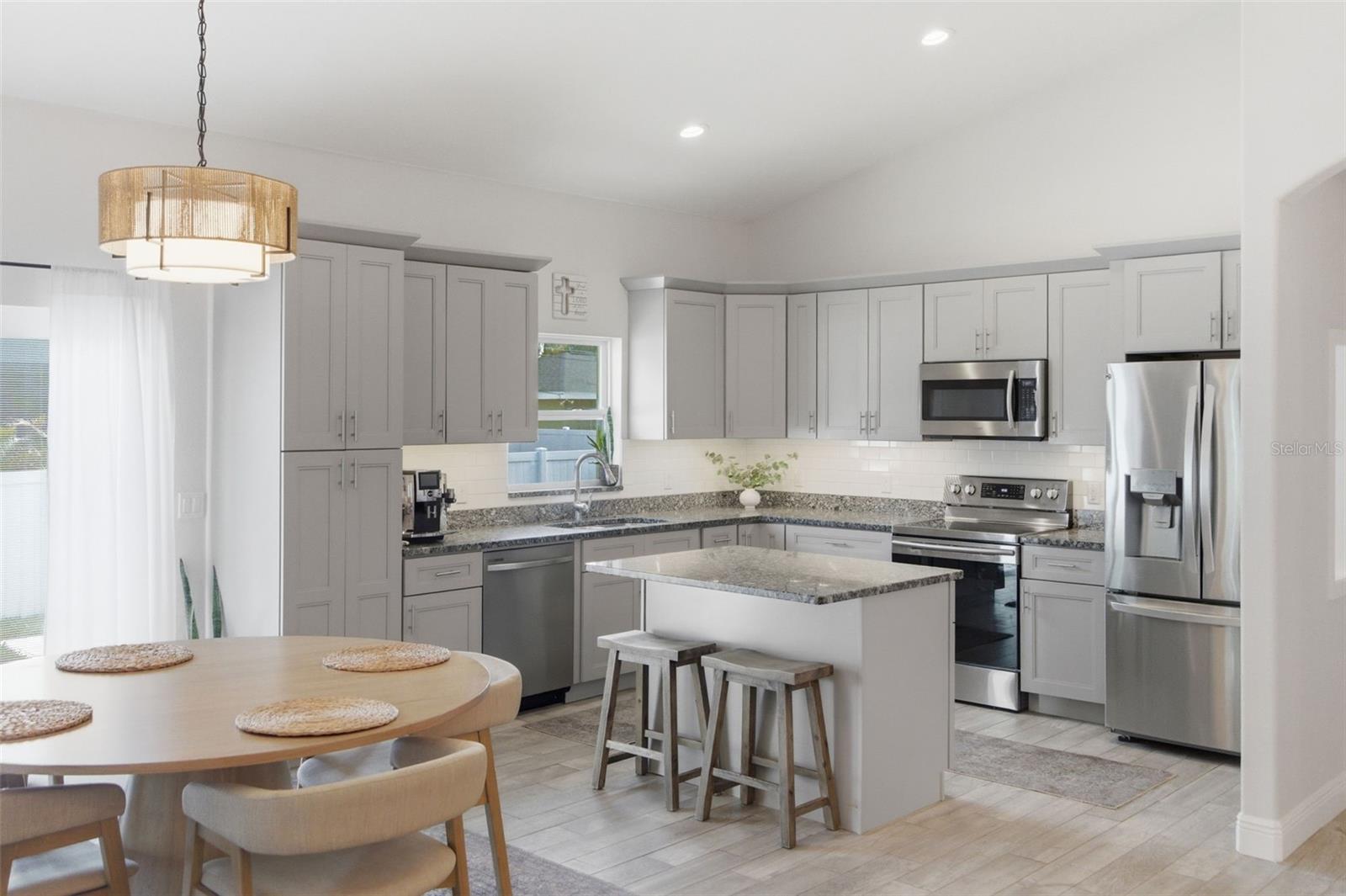 1016 GULF RD, TARPON SPRINGS, FL, 34689