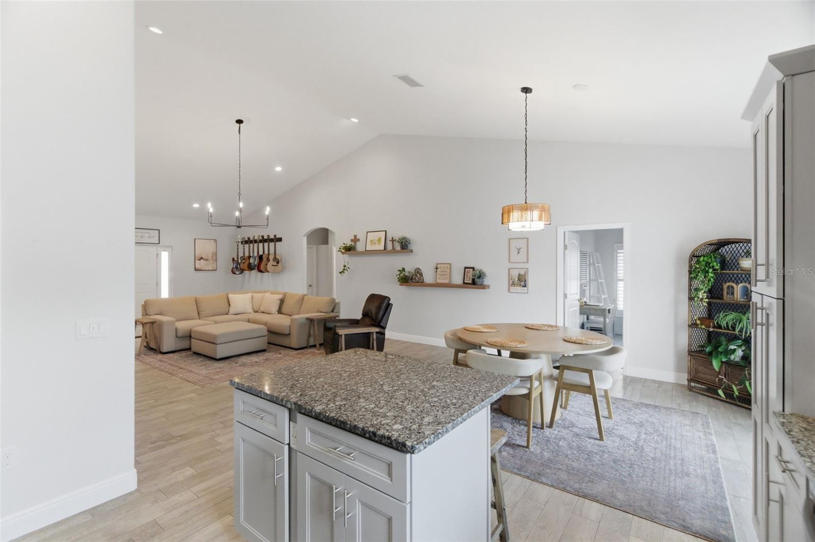 1016 GULF RD, TARPON SPRINGS, FL, 34689
