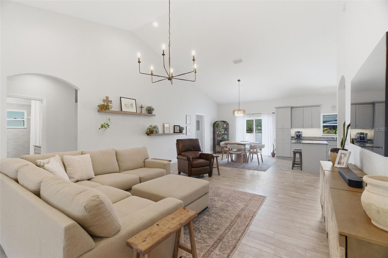 1016 GULF RD, TARPON SPRINGS, FL, 34689