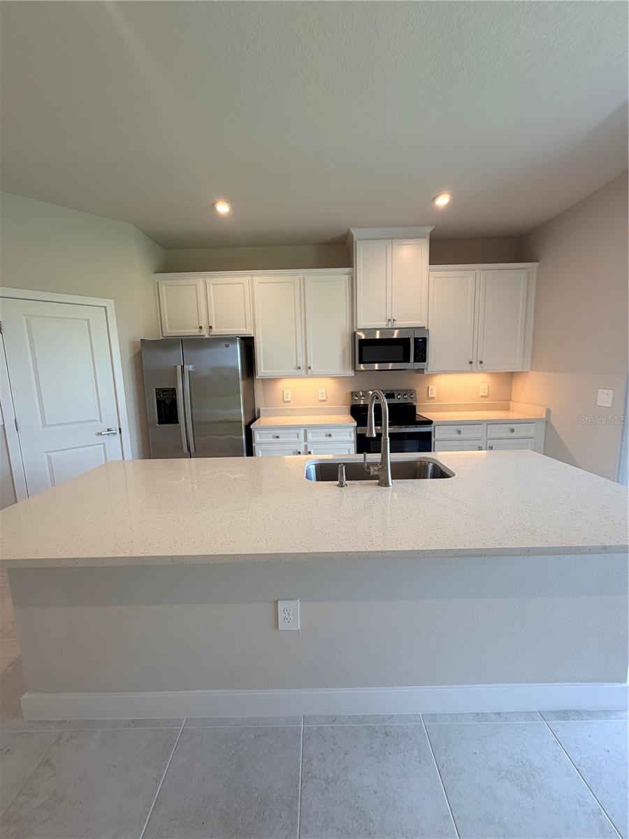 12314 AMBER CREEK CIR, BRADENTON, FL, 34211