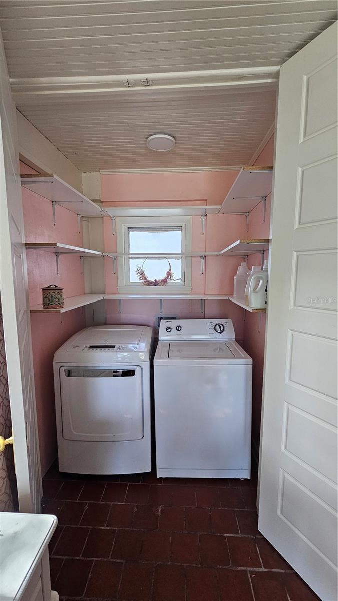 1001 E GILCHRIST ST, PLANT CITY, FL, 33563
