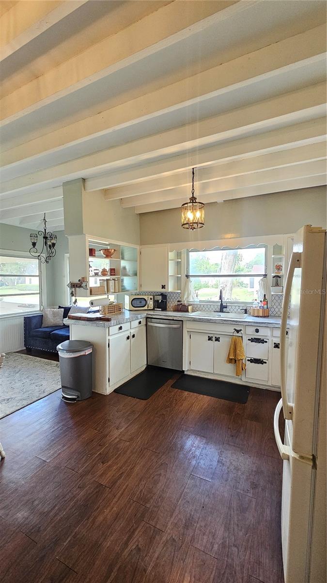 1001 E GILCHRIST ST, PLANT CITY, FL, 33563