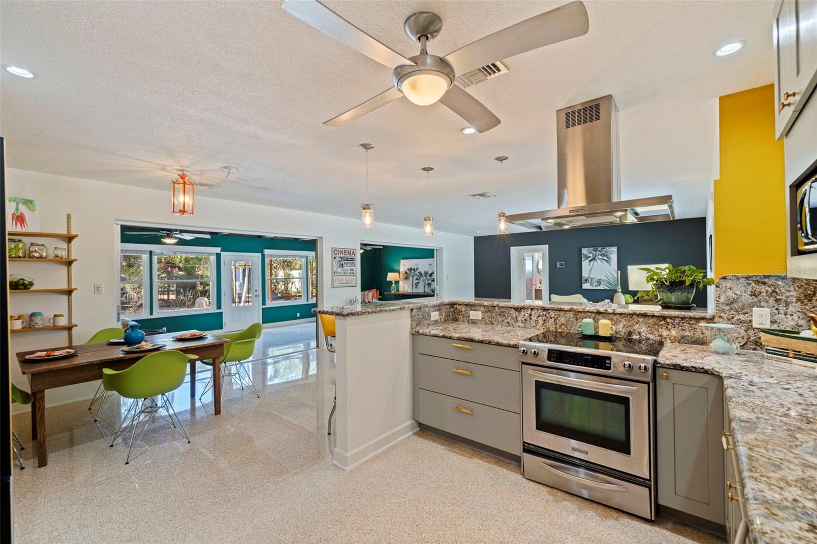 2700 DESOTO WAY S, ST PETERSBURG, FL, 33712