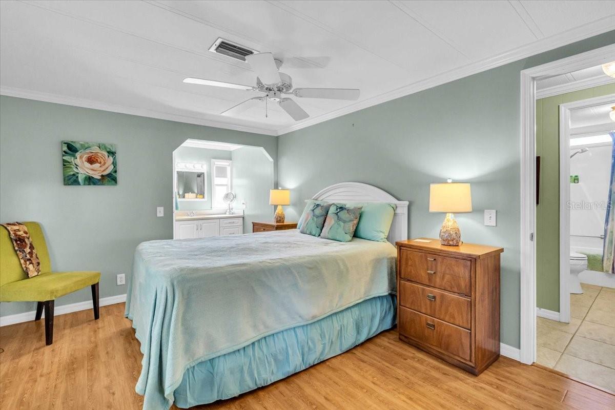 20 N FLORA VISTA ST, ENGLEWOOD, FL, 34223