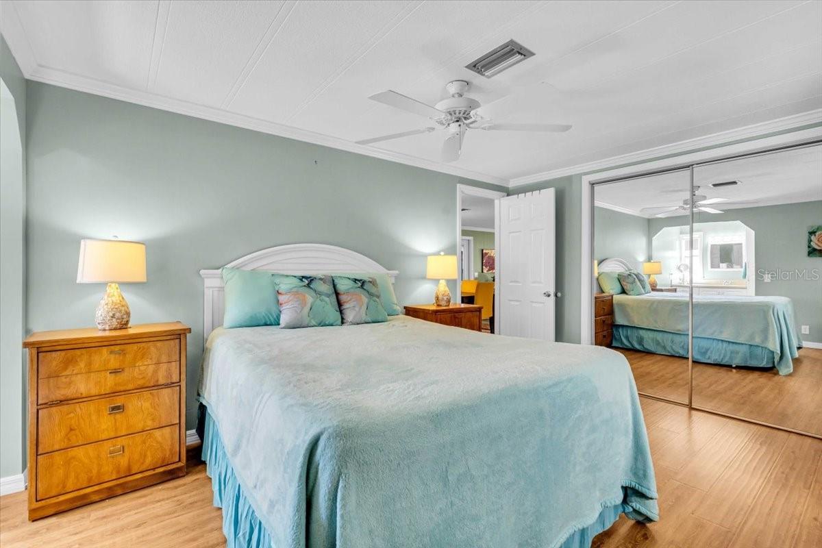 20 N FLORA VISTA ST, ENGLEWOOD, FL, 34223