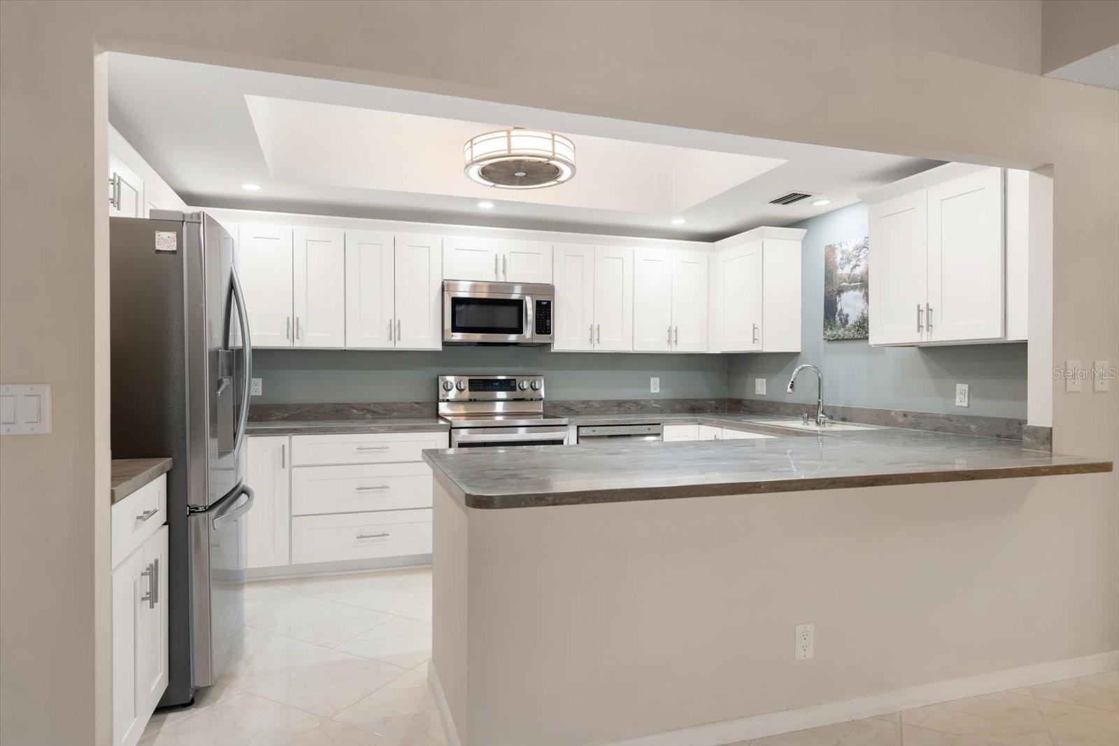 6 BELLEVIEW BLVD #105, BELLEAIR, FL, 33756