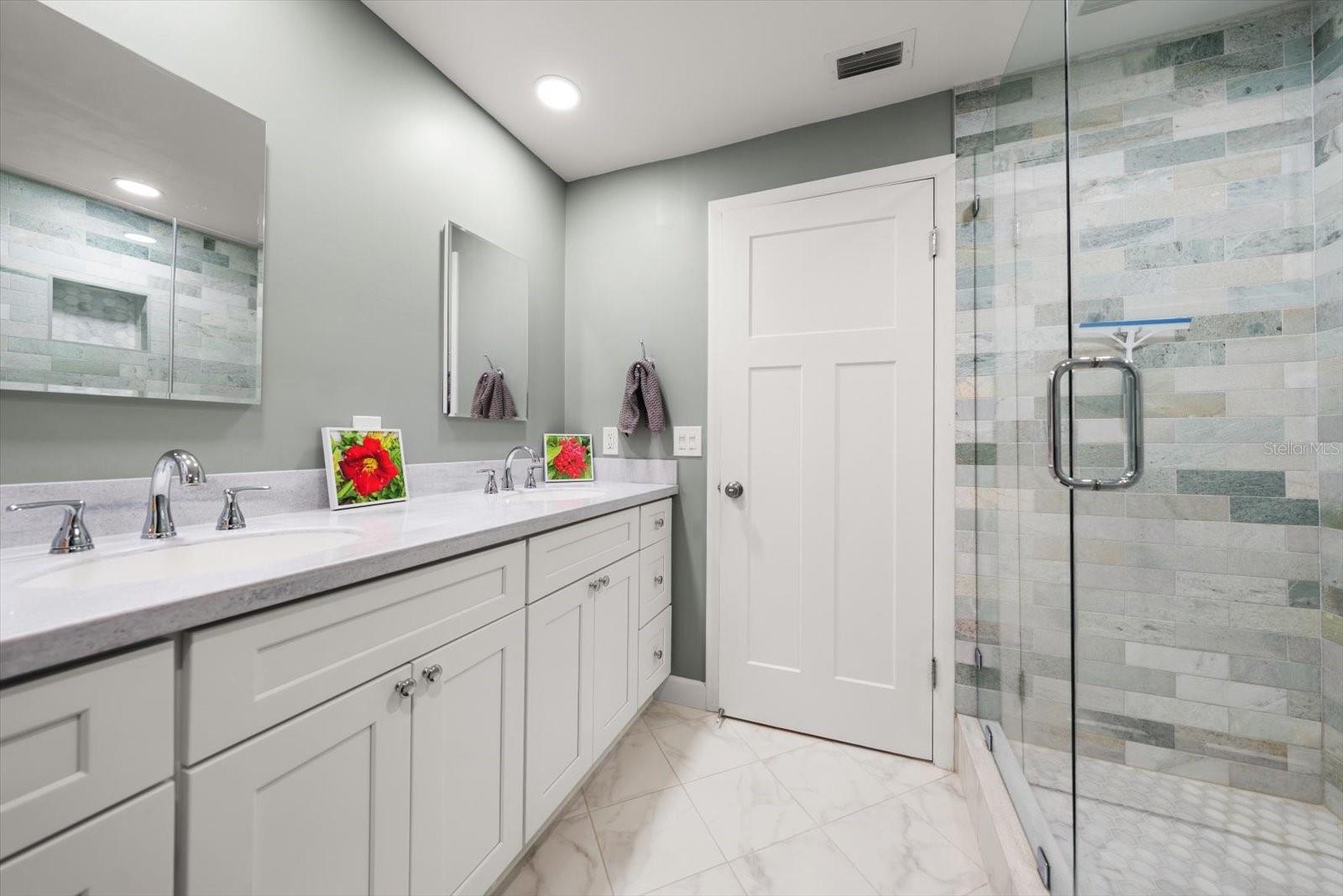 6 BELLEVIEW BLVD #105, BELLEAIR, FL, 33756