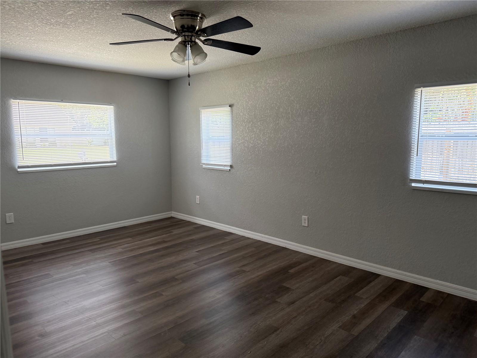 5812 17TH ST, ZEPHYRHILLS, FL, 33542