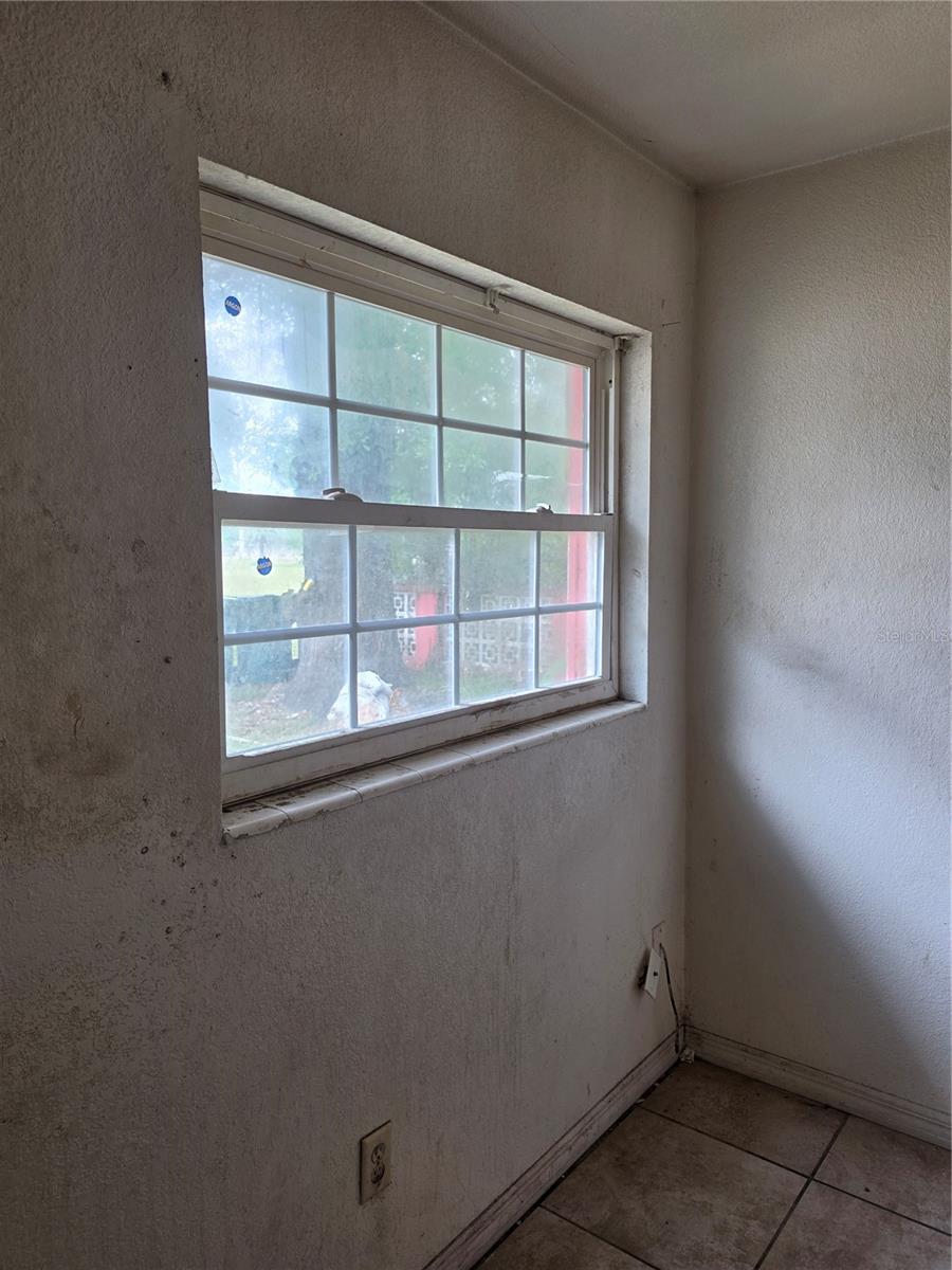 1215 NW 15TH AVE, OCALA, FL, 34475