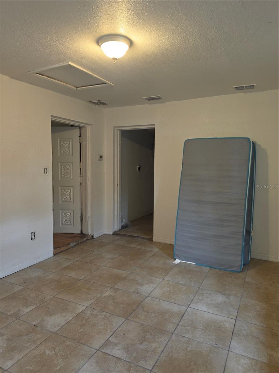 1215 NW 15TH AVE, OCALA, FL, 34475