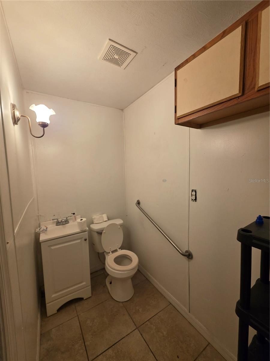 1215 NW 15TH AVE, OCALA, FL, 34475