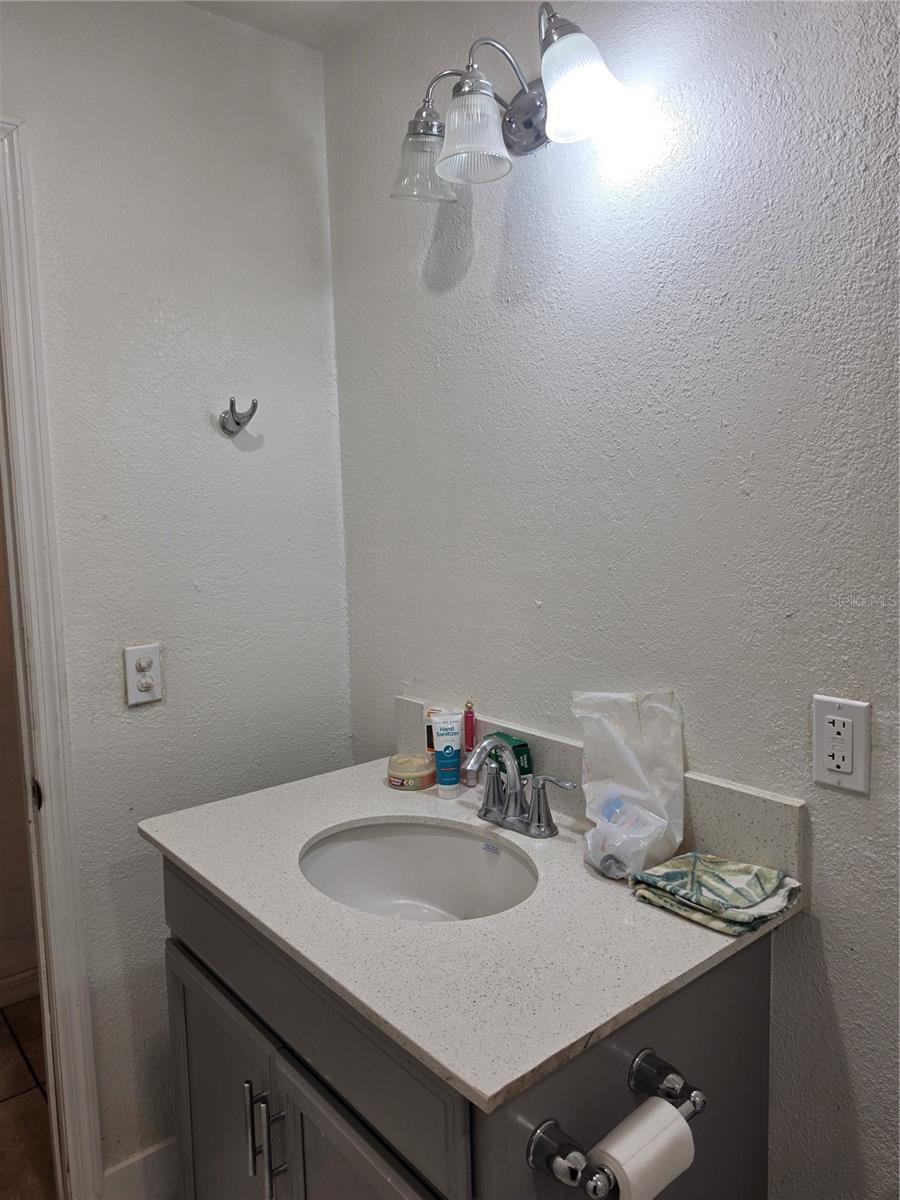 1215 NW 15TH AVE, OCALA, FL, 34475