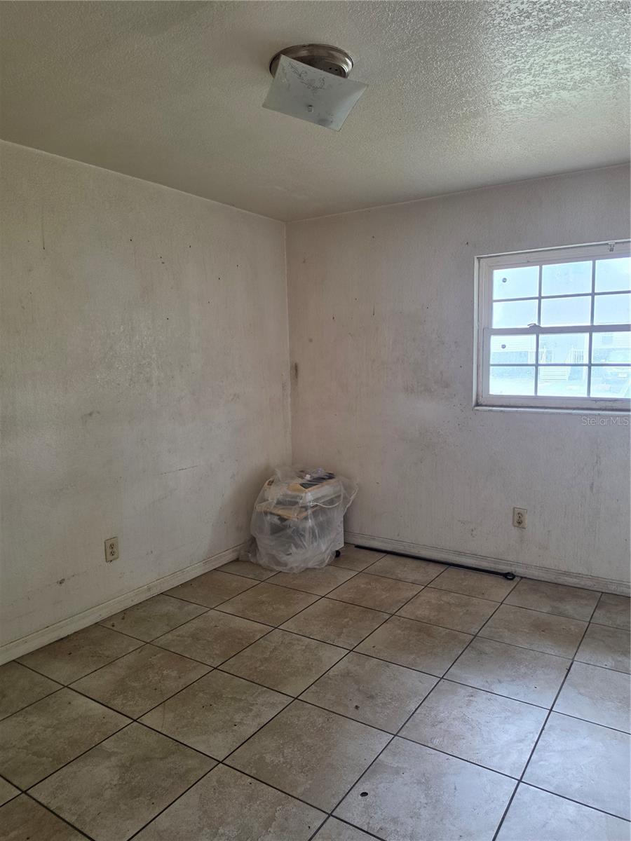 1215 NW 15TH AVE, OCALA, FL, 34475