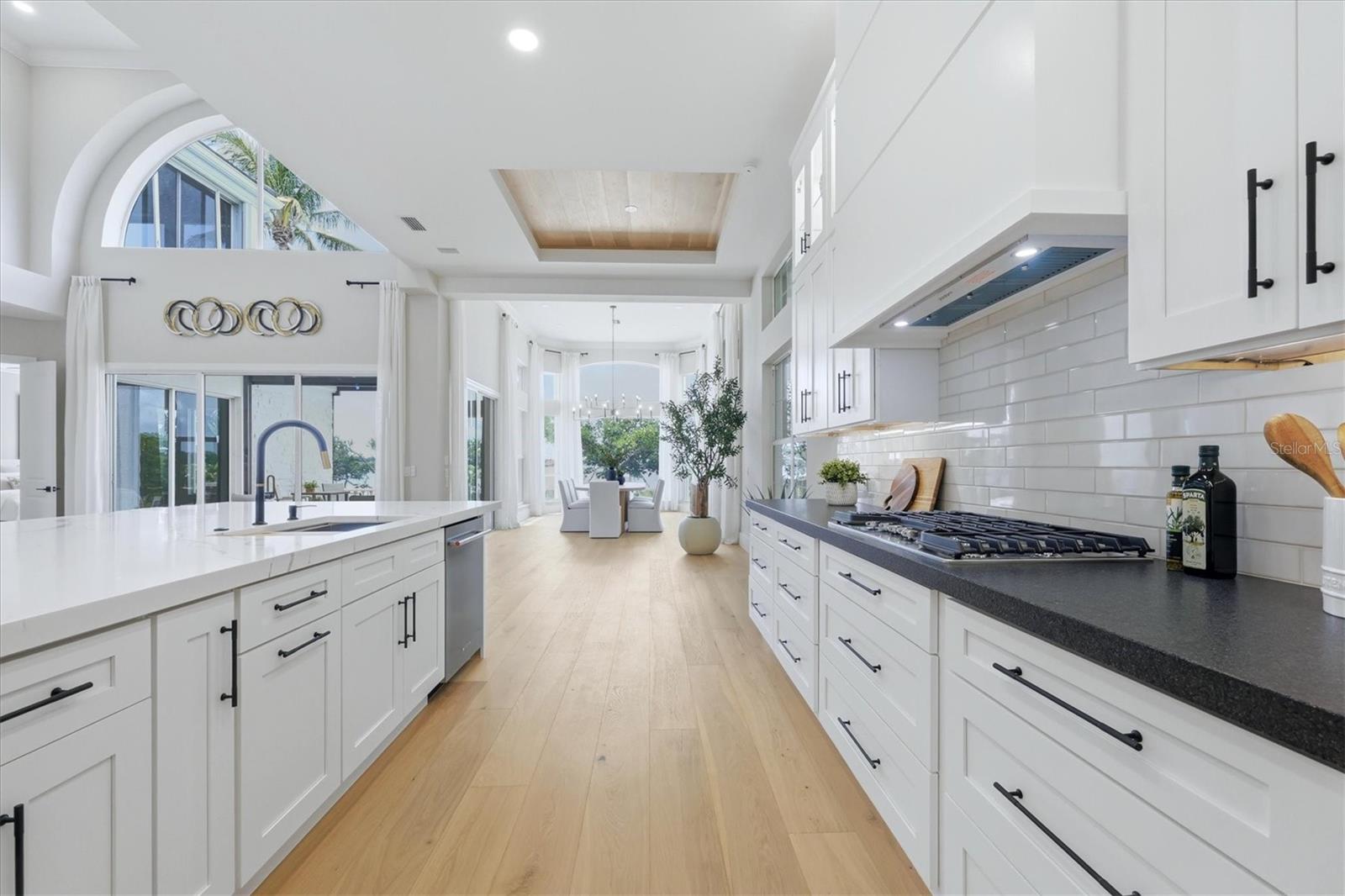 3606 FAIR OAKS PL, LONGBOAT KEY, FL, 34228
