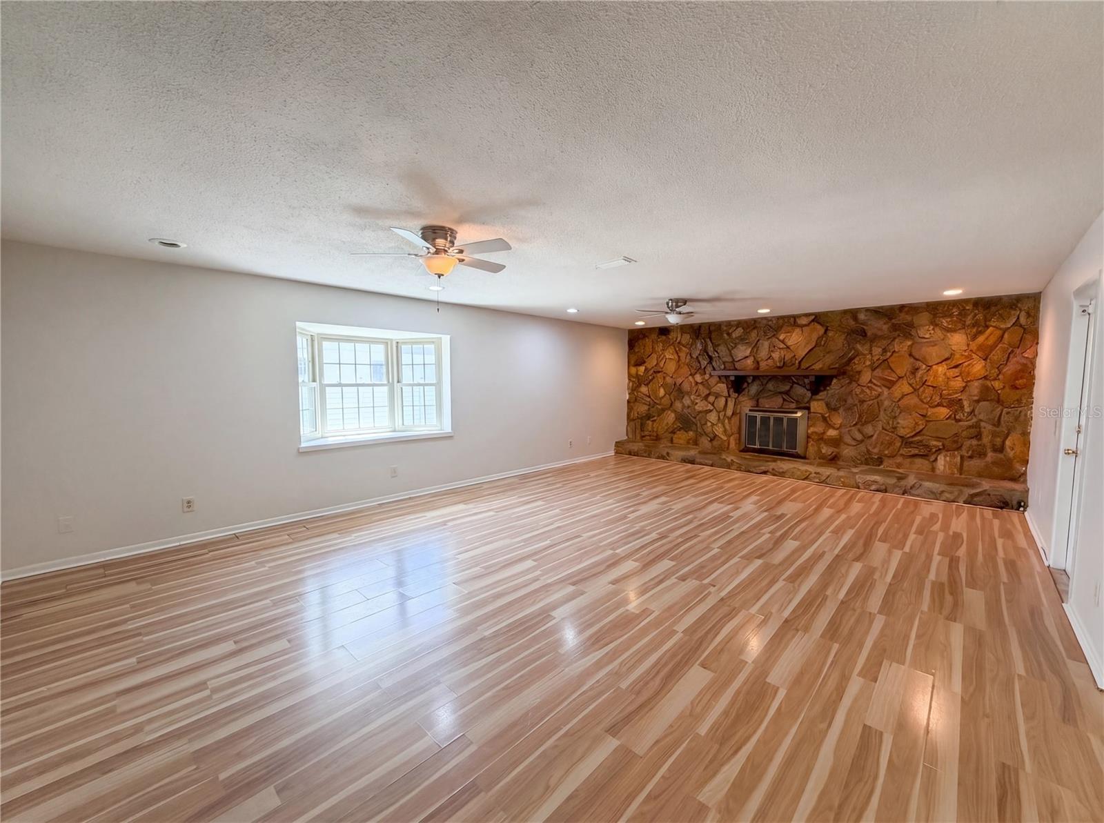 2534 VICTARRA CIR, LUTZ, FL, 33559