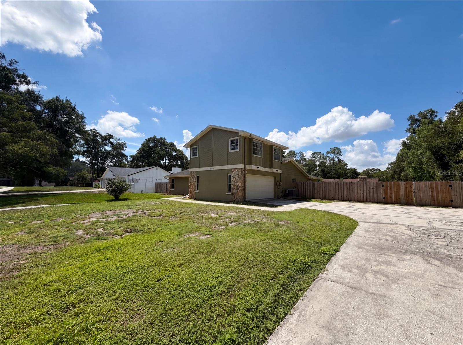 2534 VICTARRA CIR, LUTZ, FL, 33559