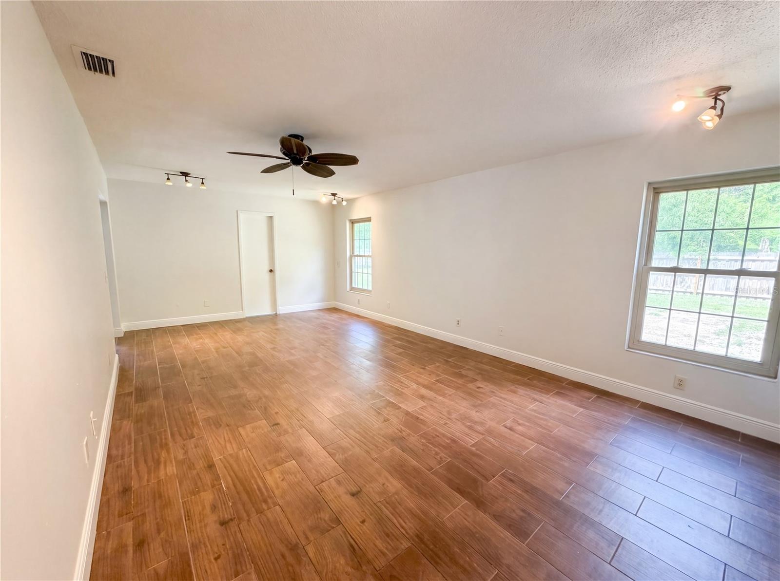 2534 VICTARRA CIR, LUTZ, FL, 33559