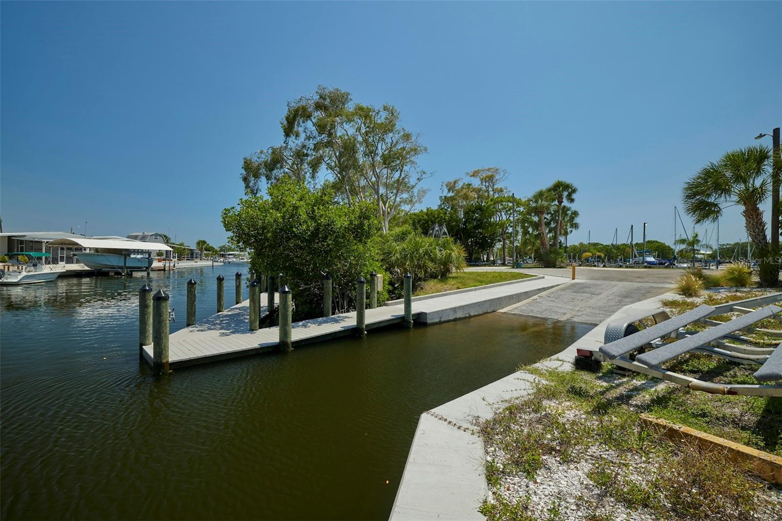 1000 DARTMOUTH DR, BRADENTON, FL, 34207