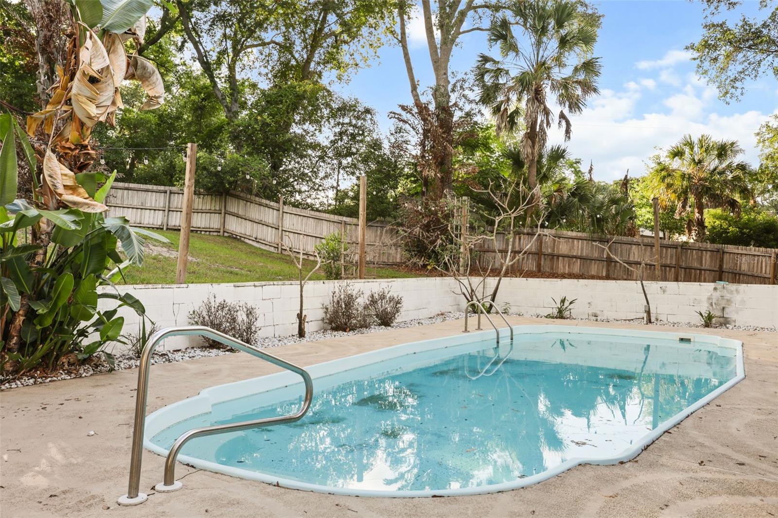 84 HOLLOW BRANCH RD, APOPKA, FL, 32703