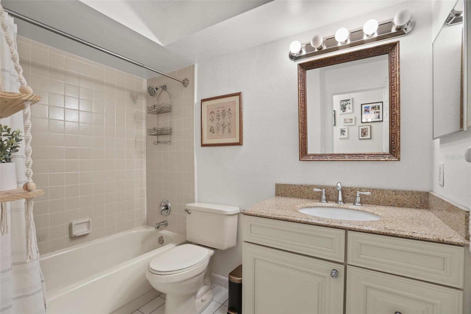 84 HOLLOW BRANCH RD, APOPKA, FL, 32703