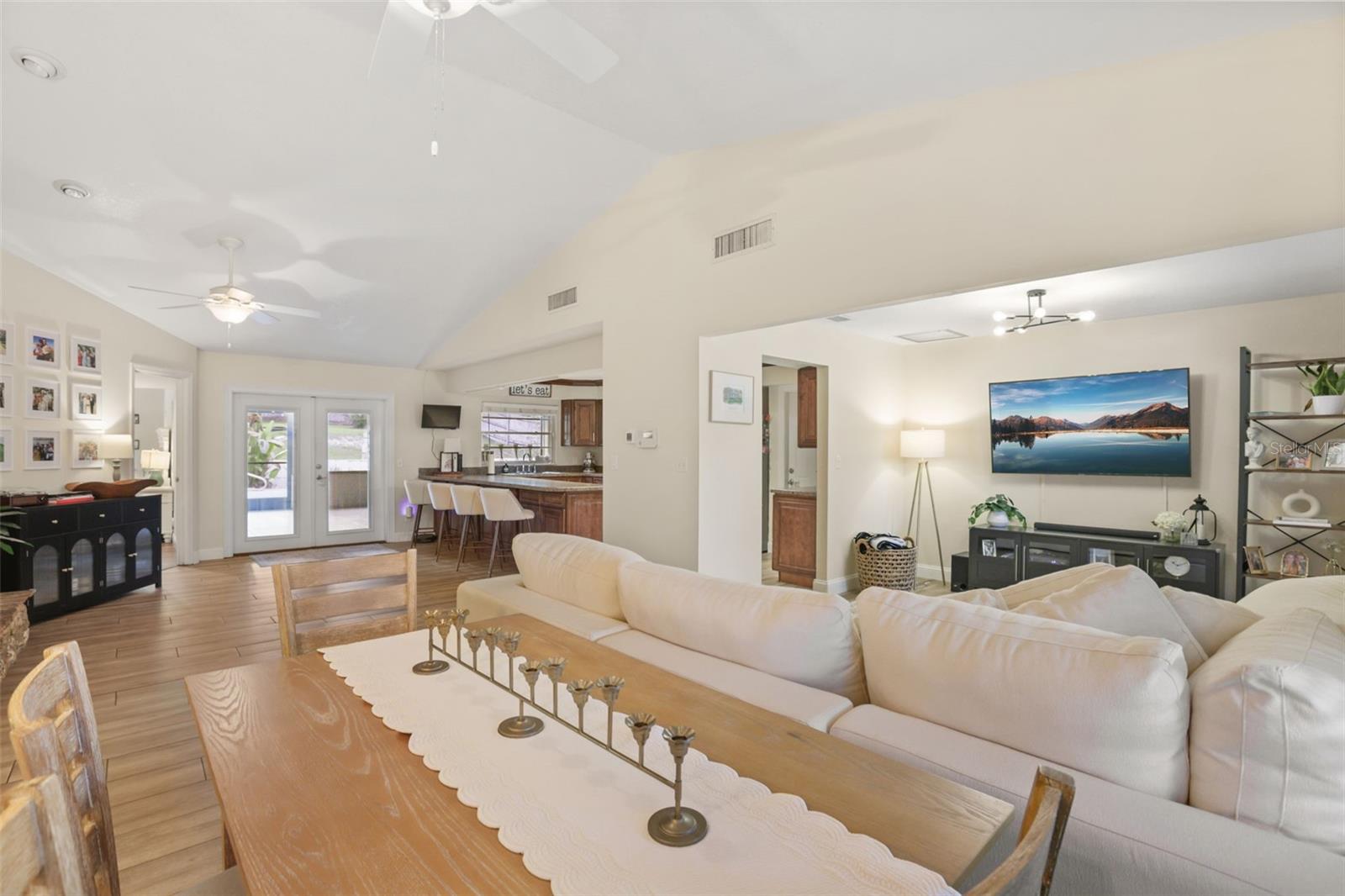 84 HOLLOW BRANCH RD, APOPKA, FL, 32703