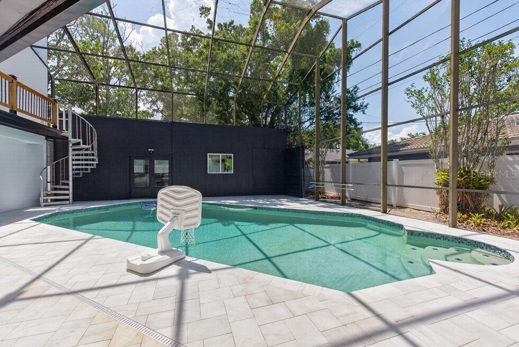 1461 87TH AVE N, ST PETERSBURG, FL, 33702